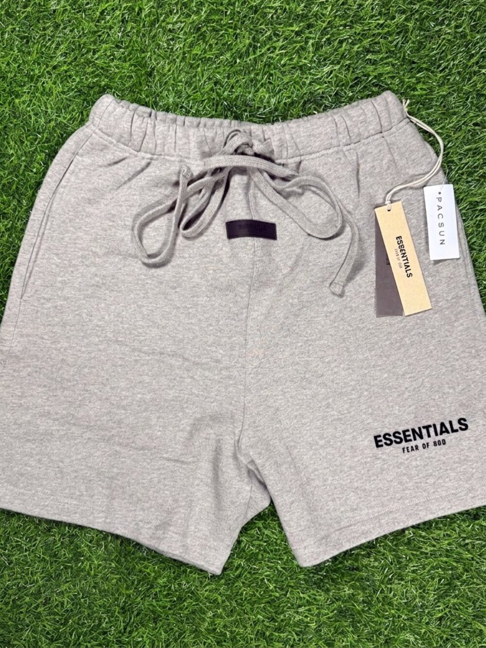 Fear Of God Essentials dark oatmeal shorts ss22 - All Sizes - fast shipping